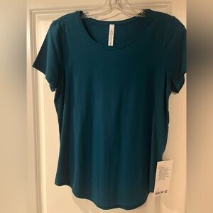 Lululemon Love Crew Tee - Size 6